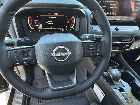New 2026 Nissan Rogue Platinum AWD/4WD image 18