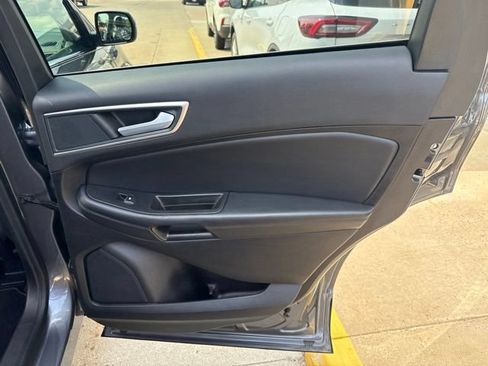 Certified 2024 Ford Edge SEL w/ Convenience Package AWD/4WD image 17