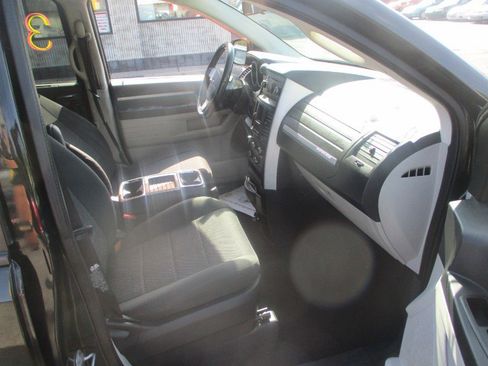 Used 2008 Dodge Grand Caravan SXT w/ Family Value Group image 7