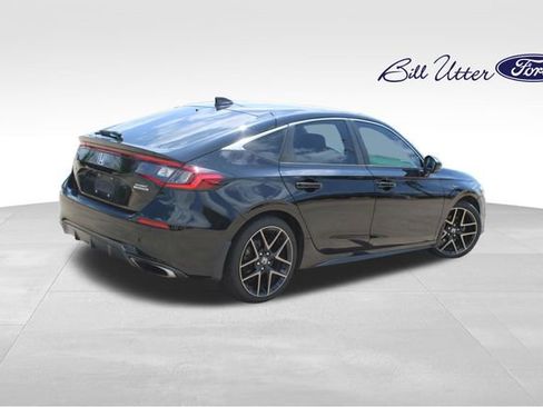 Used 2022 Honda Civic Sport Touring image 5
