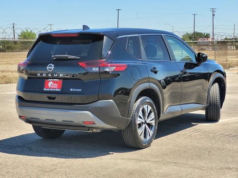 Used 2023 Nissan Rogue SV AWD/4WD image 5