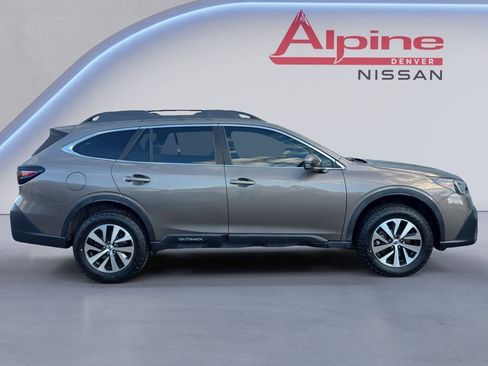 Used 2021 Subaru Outback Premium image 6