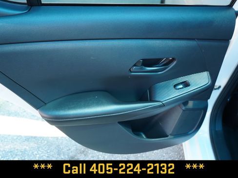 Used 2024 Nissan Sentra SV FWD image 29