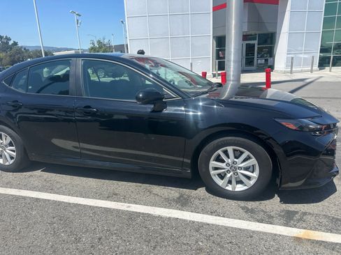 Used 2025 Toyota Camry LE w/ Convenience Package FWD image 3