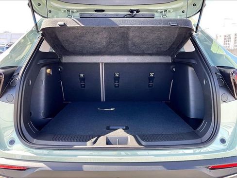 New 2026 Chevrolet Trax ACTIV w/ Sunroof Package image 15