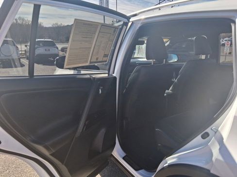 Certified 2016 Toyota RAV4 SE image 12