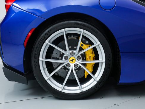 Certified 2020 Ferrari 488 Pista Coupe RWD image 41