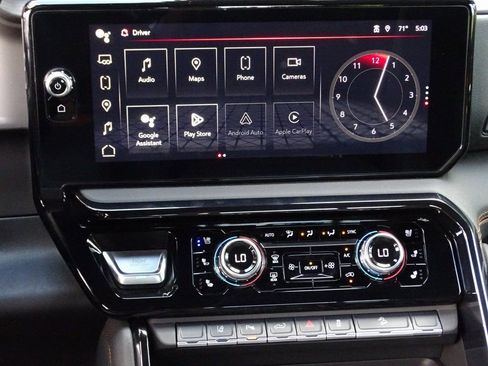 Used 2025 GMC Sierra 2500 AT4 w/ AT4 Premium Plus Package image 20