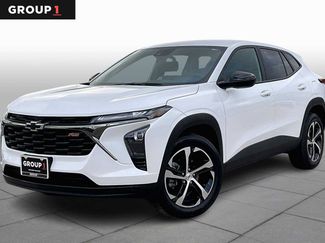 Used 2025 Chevrolet Trax RS w/ Driver Confidence Package FWD video 1