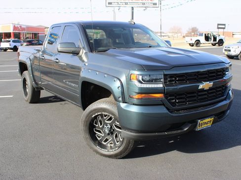 Used 2019 Chevrolet Silverado 1500 LT image 2