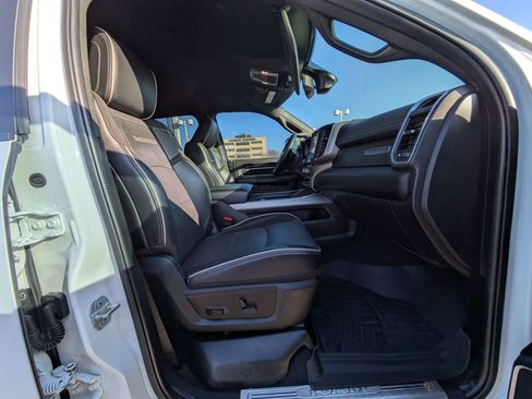 Used 2022 RAM 3500 Laramie w/ Night Edition image 34