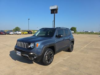 Used 2023 Jeep Renegade Latitude image 1