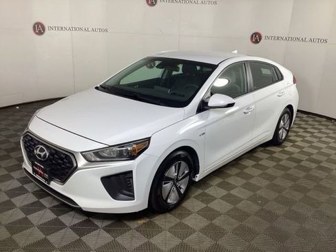 Used 2020 Hyundai Ioniq Blue FWD image 1