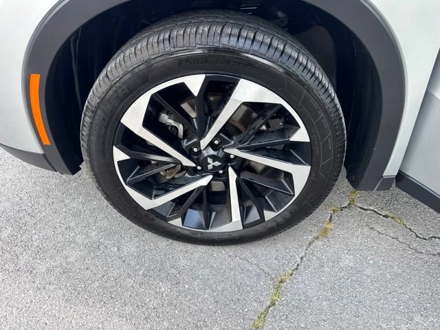 Used 2023 Mitsubishi Outlander SE AWD/4WD image 16