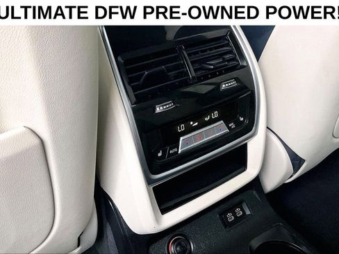 Used 2022 BMW X7 xDrive40i w/ M Sport Package AWD/4WD image 30