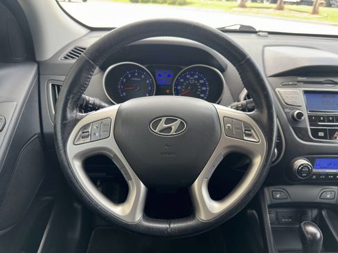 Used 2013 Hyundai Tucson Limited image 24
