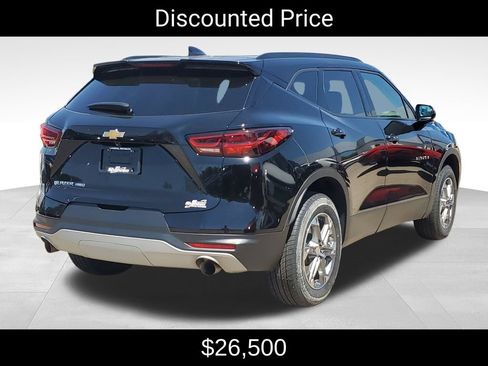 Used 2023 Chevrolet Blazer LT w/ Convenience Package AWD/4WD image 3