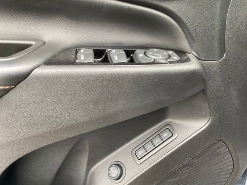 Used 2022 Chevrolet Equinox Premier image 19