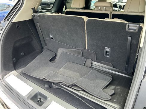 Used 2023 INFINITI QX60 Luxe w/ Vision Package FWD image 28
