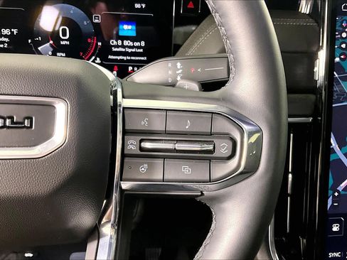 Used 2025 GMC Yukon XL Denali w/ Sun & Power Step Package AWD/4WD image 24