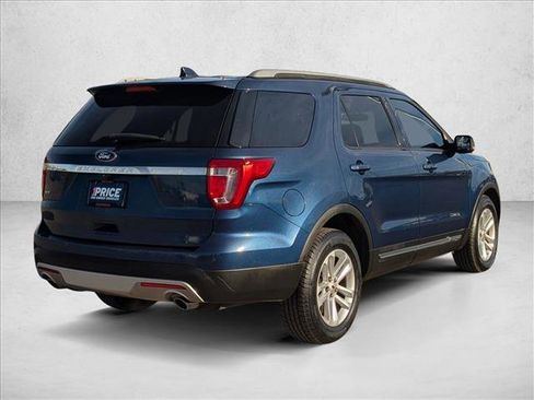 Used 2016 Ford Explorer XLT w/ Equipment Group 201A image 5