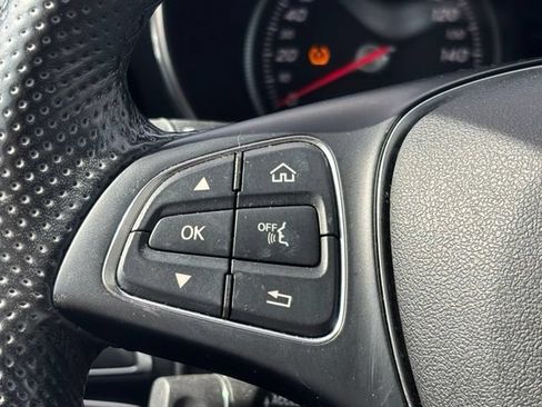 Used 2019 Mercedes-Benz GLC 300 4MATIC Coupe image 17