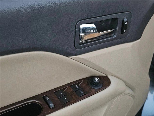 Used 2011 Ford Fusion SEL w/ 302A Rapid Spec Order Code FWD image 9