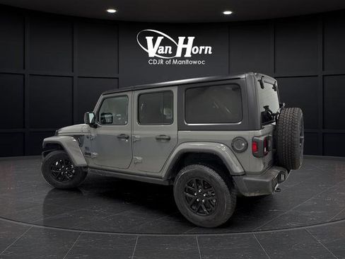 Used 2023 Jeep Wrangler Sport S image 3