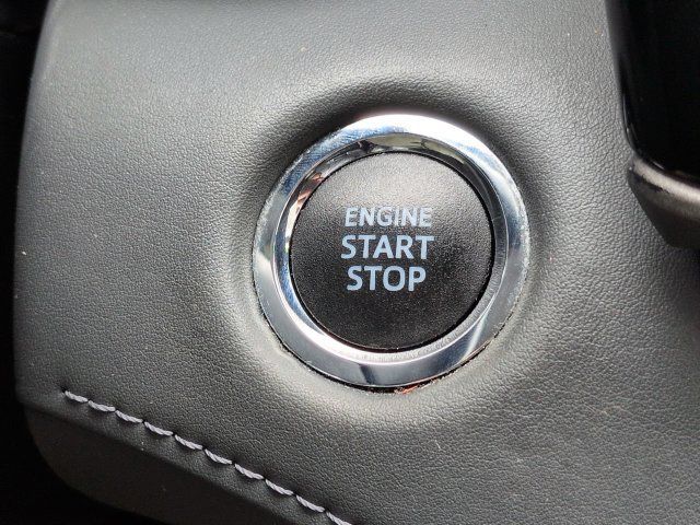 Used 2022 Toyota Highlander XLE FWD image 28
