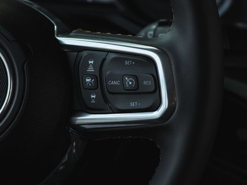 Used 2024 Jeep Wrangler Unlimited Sahara AWD/4WD image 35