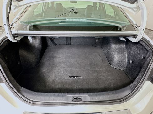 Used 2023 Nissan Altima 2.5 SR FWD image 26