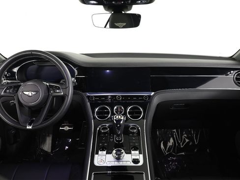 Used 2020 Bentley Continental GT image 4