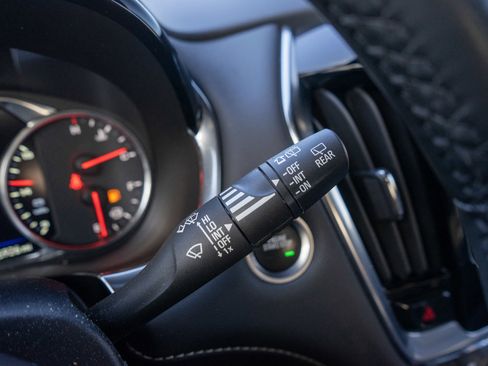 Used 2023 Chevrolet Traverse Premier w/ Redline Edition image 29