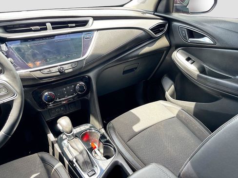 Used 2020 Buick Encore GX Preferred w/ Cold Weather Comfort Package FWD image 22