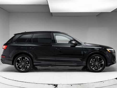 Certified 2025 Audi Q7 3.0T Prestige w/ Prestige Package AWD/4WD image 31