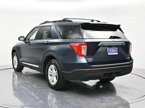 Certified 2022 Ford Explorer XLT w/ Class IV Trailer Tow Package image 7