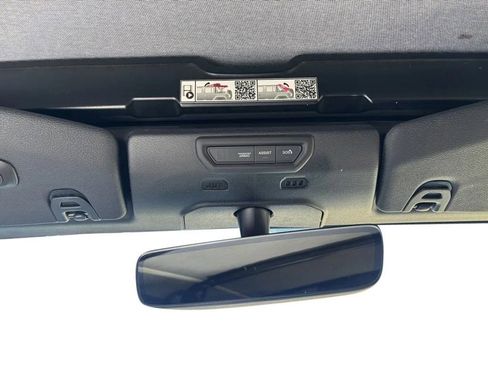 Used 2023 Jeep Wrangler Unlimited Rubicon w/ LED Lighting Group AWD/4WD image 19