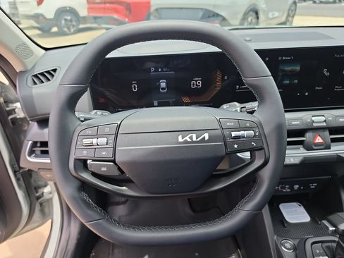 New 2026 Kia K4 EX FWD image 28
