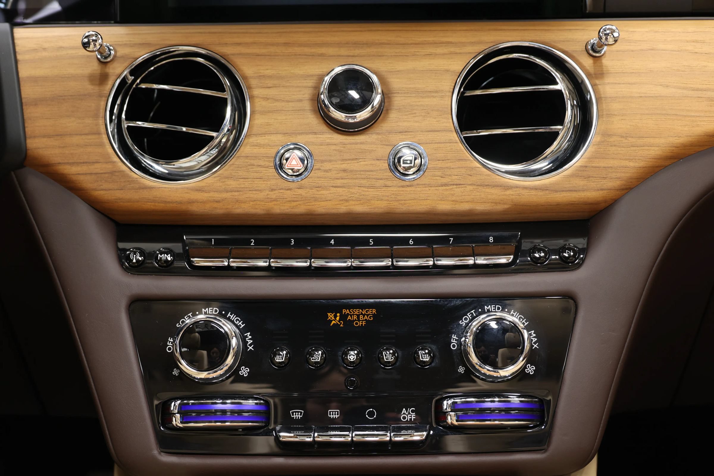 Used 2022 Rolls-Royce Ghost w/ Ghost Package AWD/4WD image 44