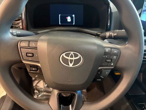 Used 2025 Toyota Camry LE image 27