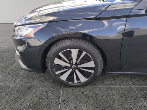 Used 2022 Nissan Altima 2.5 SV image 14