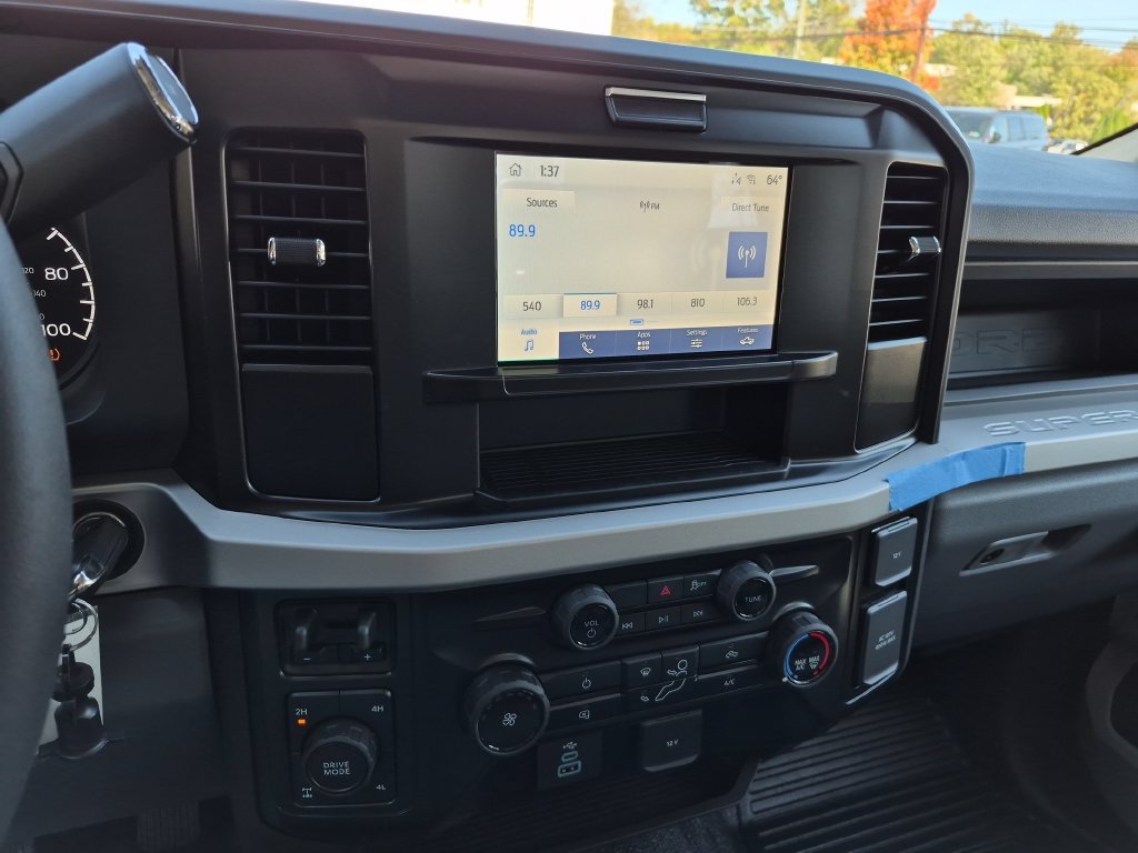 New 2027 Ford F250 XL w/ XL Chrome Package AWD/4WD image 18