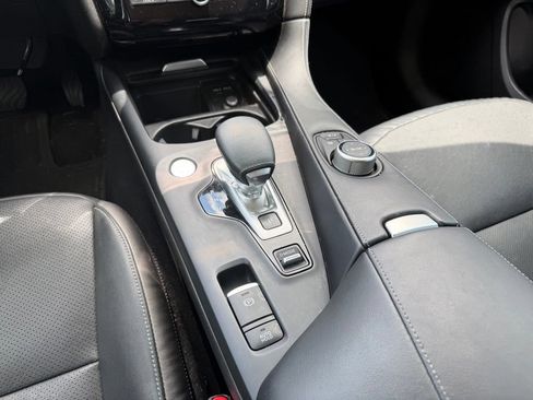 Used 2022 INFINITI QX50 Luxe FWD image 16