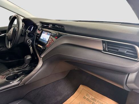 Used 2018 Toyota Camry SE image 26