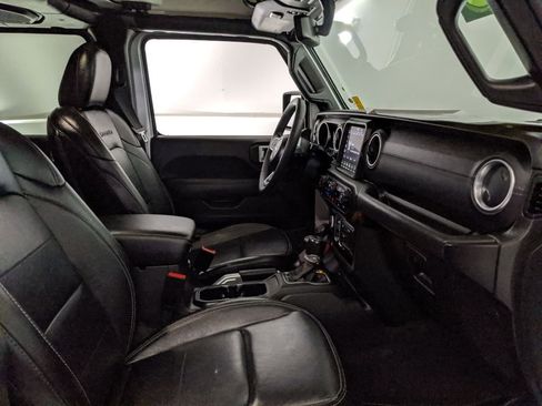 Used 2023 Jeep Wrangler Unlimited Sahara image 28