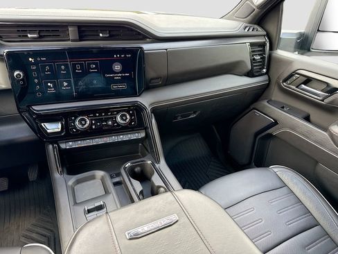 Certified 2024 GMC Sierra 2500 AT4X w/ AT4X AEV Edition image 25