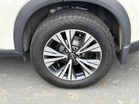Used 2023 Nissan Rogue SV w/ SV Premium Package AWD/4WD image 6