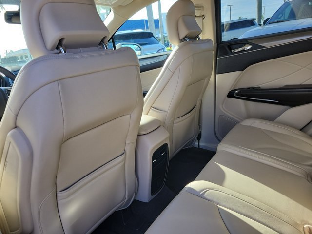 Used 2017 Lincoln MKC Premiere AWD/4WD image 16