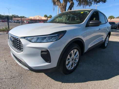 New 2026 Ford Escape Active image 9