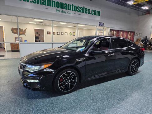 Used 2020 Kia Optima SX FWD image 2